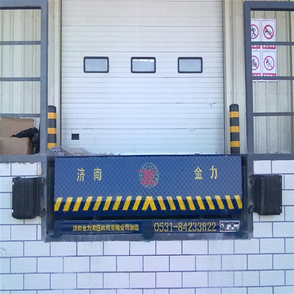 郑州码头用固定登车桥